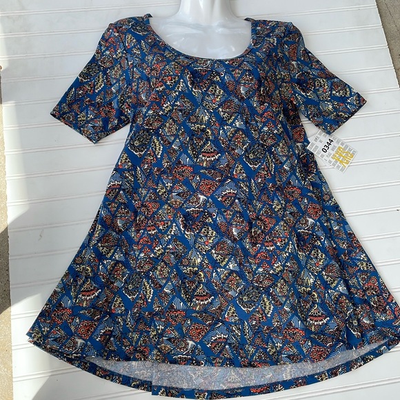 LulaRoe Paisley Printed Perfect T High Low Top-#0344 - Picture 10 of 12